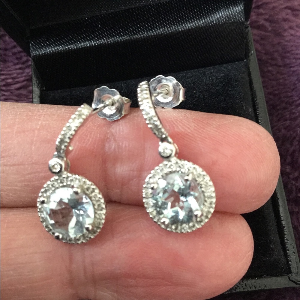 STUNNING 14k White Gold Natural AQUAMARINE & DIAMOND Dangle Earrings